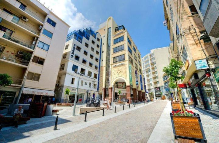 Splendid Seaside Retreat On Spinola Bay Apartment St. Julian's Exterior foto